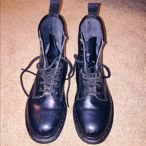 Black Dr Martens Boots